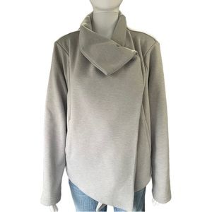 Lucy Sweater. Size L. Great condition. Barely worn.